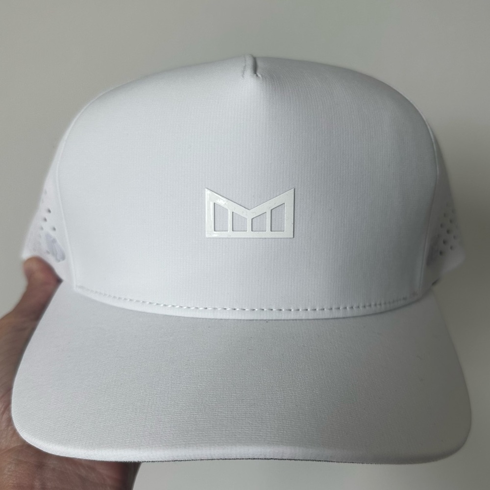 melin hat | white | CL